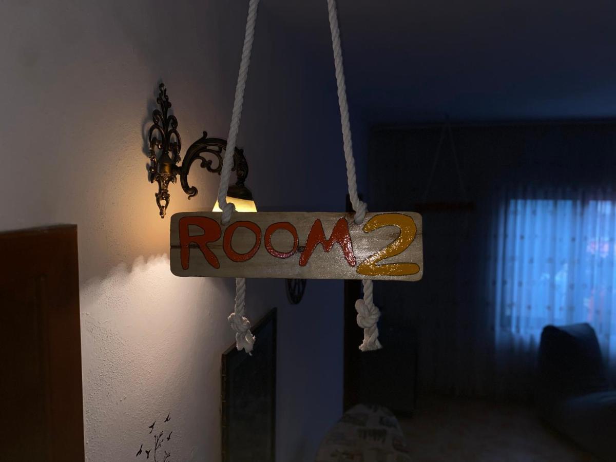 The Hood - Shkodra Backpackers Hostel Екстер'єр фото